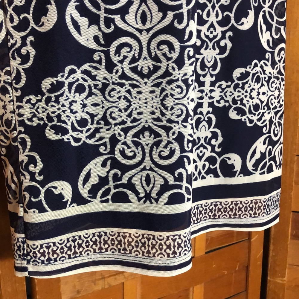 HAANI PETITE Sheer Arabesque Print Dress w/Lining - Picture 5 of 8